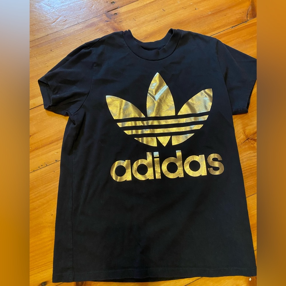 Adidas Tshirt